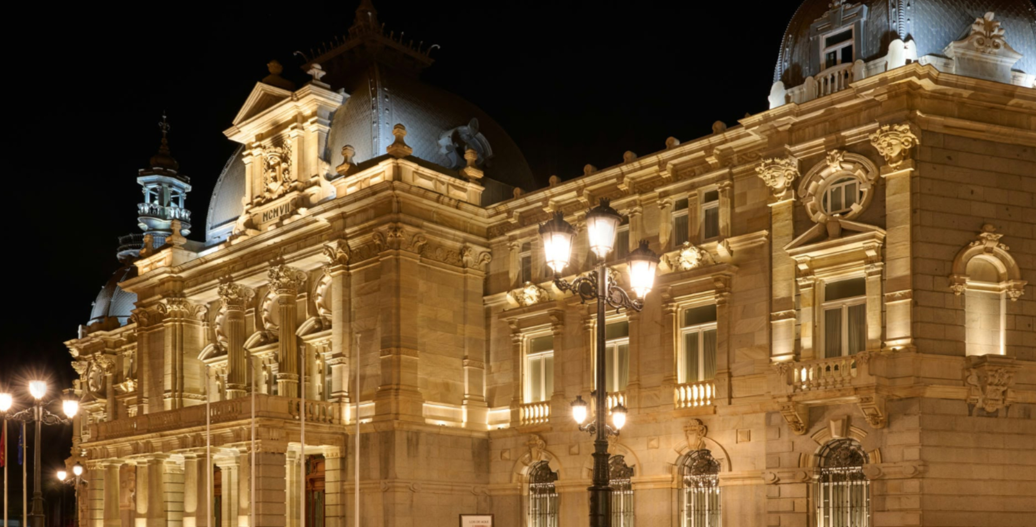 El Palacio Consistorial de Cartagena estrena nueva iluminación ornamental gracias a la Fundación Iberdrola España